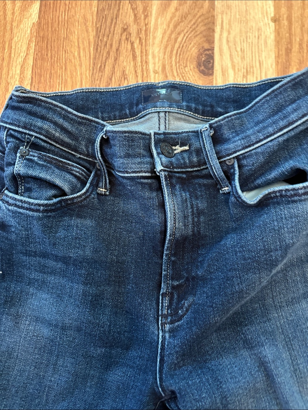 Mother The Rascal Skimp Jeans - Picture 2 of 9
